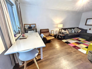 Lounge- click for photo gallery